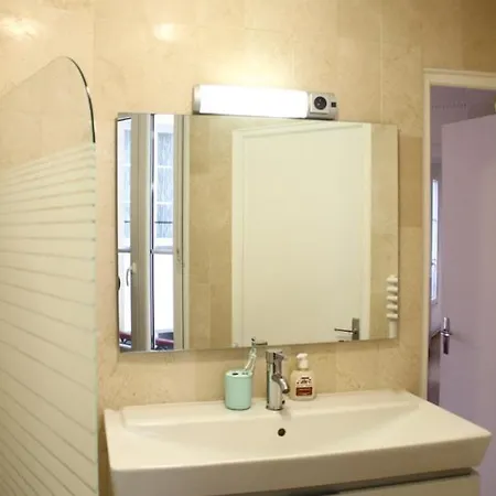 Appartement Charming Near Montmartre