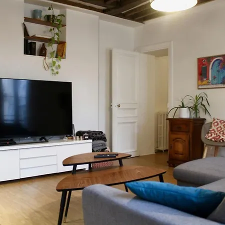 Charming Near Montmartre Appartement *